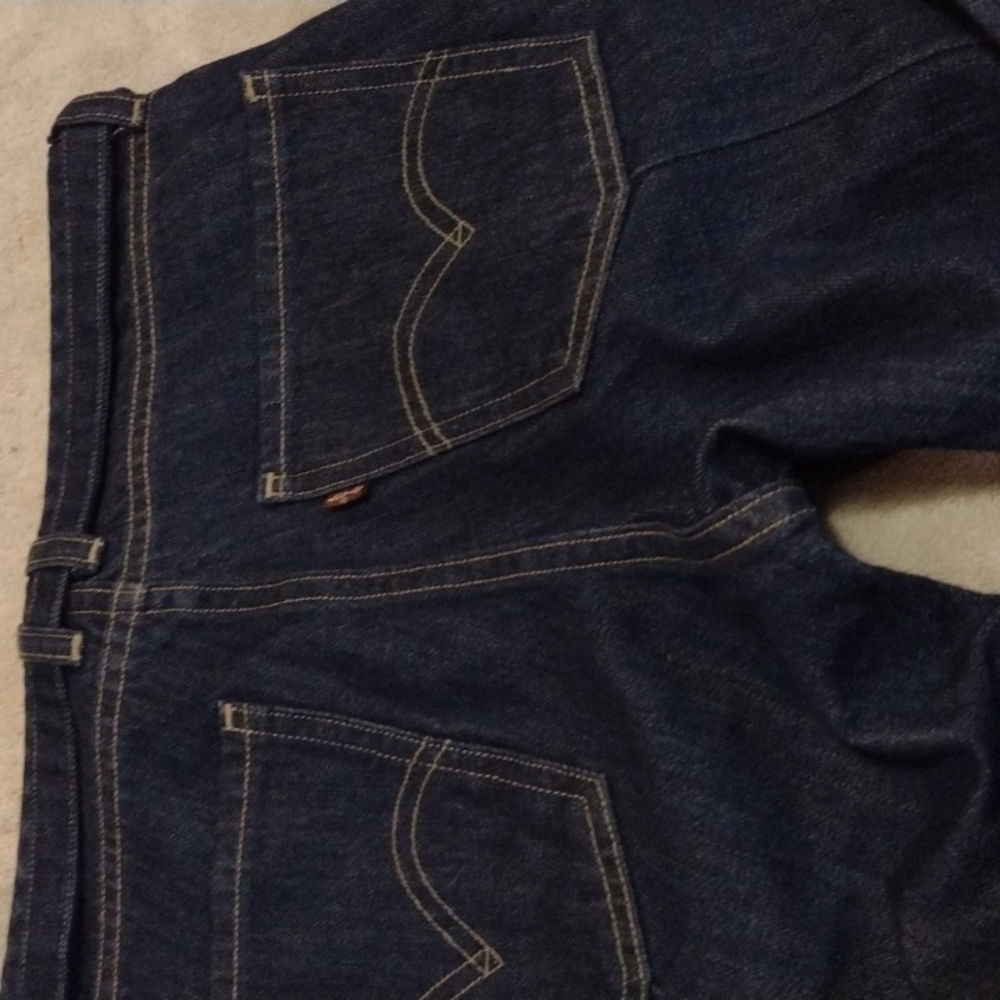 Levi's Jeans - Picture 11 of 16